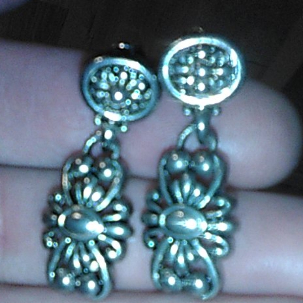 Silver earrings - Picture 7 of 7